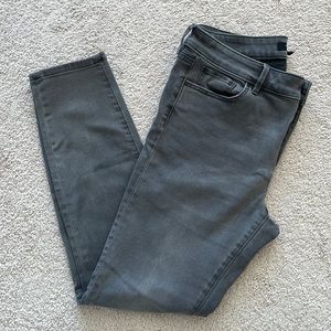 Ann Taylor Jeans - The Skinny Curvy Fit